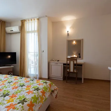 Apartment ❤studio With Kitchen & Balcony Pool View ❤oi❤ *